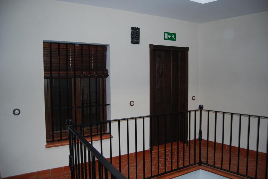 Apartamentos Bodeguetas Constantina Room photo